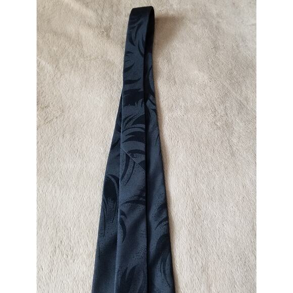 Looney Tunes Mania 1996 Christmas Tasmanian Devil Men's Tie Polyester Vintage - Picture 8 of 12